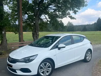 Gebraucht Opel Astra Edition 110 PS (80 kW) 2021 Weiß Limousine
