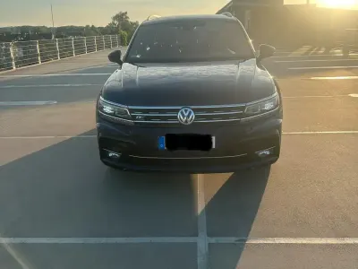 Gebraucht VW Tiguan R-line 190 PS (139 kW) 2018 Blau SUV