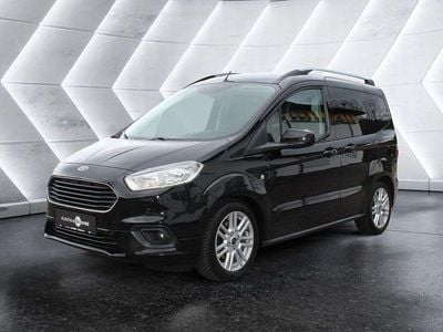 Gebraucht Ford Tourneo Courier Titanium 101 PS (74 kW) 2023 Schwarz Van / Kleinbus