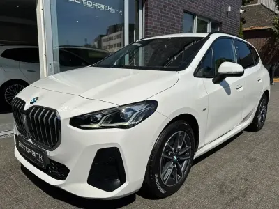 Gebraucht BMW 218 Active Tourer M Sport 136 PS (100 kW) 2025 Weiß Van / Kleinbus