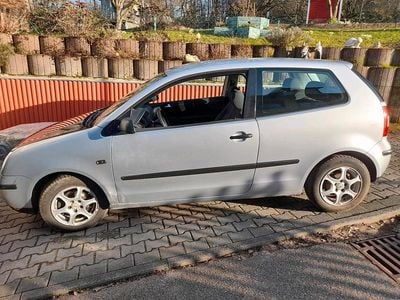 Gebraucht VW Polo 54 PS (39 kW) 2005 Silber Kleinwagen