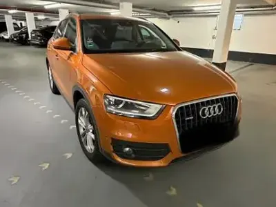 Gebraucht Audi Q3 Ambiente 177 PS (130 kW) 2011 Orange SUV
