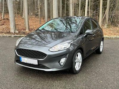 Gebraucht Ford Fiesta 101 PS (74 kW) 2018 Grau Kleinwagen