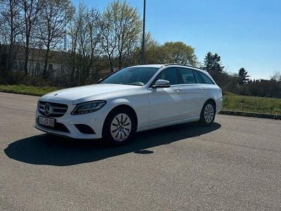 Gebraucht Mercedes C200 163 PS (119 kW) 2021 Weiß Limousine