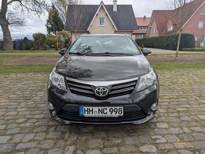 Gebraucht Toyota Avensis 124 PS (91 kW) 2012 Schwarz Kombi