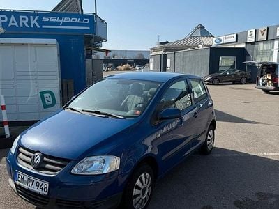 Gebraucht VW Fox 54 PS (39 kW) 2005 Blau Kleinwagen