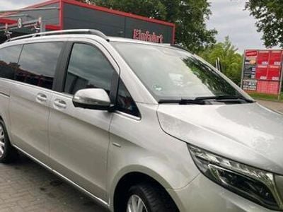 Mercedes V250