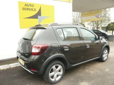 Gebraucht Dacia Sandero Prestige 90 PS (66 kW) 2014 Schwarz Limousine