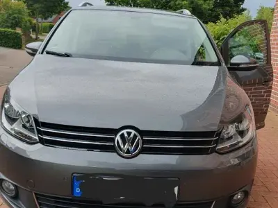 Gebraucht VW Touran 140 PS (102 kW) 2014 Grau Van / Kleinbus