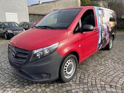 Gebraucht Mercedes Vito 163 PS (119 kW) 2018 Hibiskusrot Van