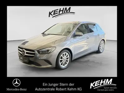 Gebraucht Mercedes B220 Progressive 190 PS (139 kW) 2019 Mountain grau (metallic) Kleinwagen
