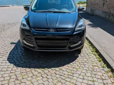 Gebraucht Ford Kuga Titanium 182 PS (133 kW) 2013 Schwarz SUV