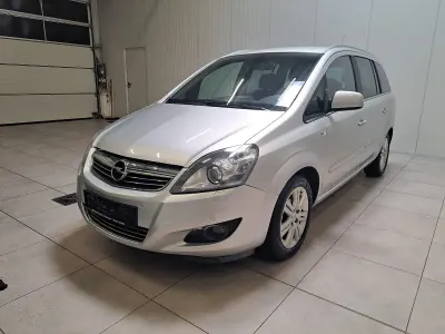 Gebraucht Opel Zafira 140 PS (102 kW) 2012 Silber Van / Kleinbus