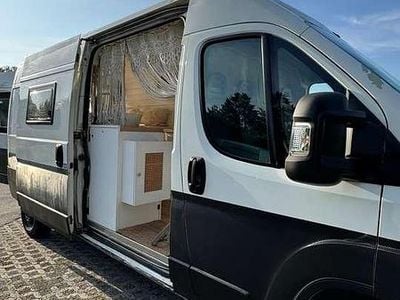 Weiß Gebraucht 2008 Peugeot Boxer Van | 18.900 €