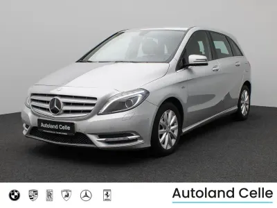 Gebraucht Mercedes B180 109 PS (80 kW) 2012 Silber Van / Kleinbus