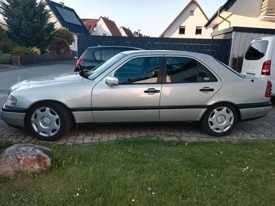 Usata Mercedes C250 150 CV (110 kW) 1996 Argento Berlina