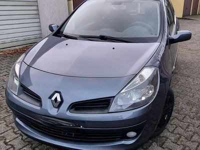 Gebraucht Renault Clio II Dynamique 75 PS (55 kW) 2007 Grau Limousine