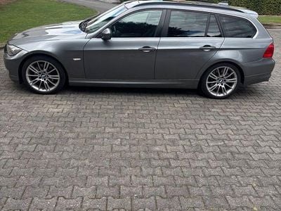 BMW 325