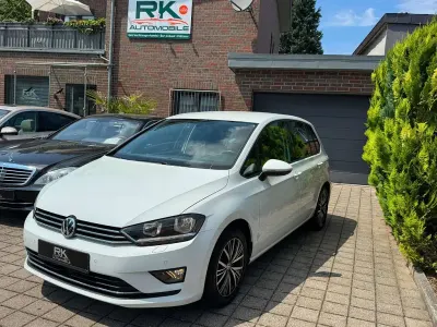 Gebraucht VW Golf VII Allstar 125 PS (91 kW) 2016 Pure white Limousine