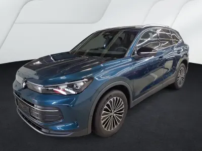 Gebraucht VW Tiguan Goal 150 PS (110 kW) 2025 Blau SUV