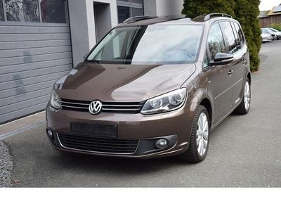 Gebraucht VW Touran Match 140 PS (102 kW) 2013 Braun Van / Kleinbus