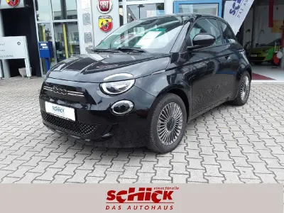 Gebraucht Fiat 500e Icon 86 kW (118 PS) 2023 Schwarz Kleinwagen