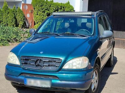Mercedes ML320