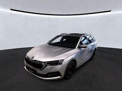 Gebraucht Skoda Octavia Clever 150 PS (110 kW) 2022 Brilliantsilber metallic Kombi