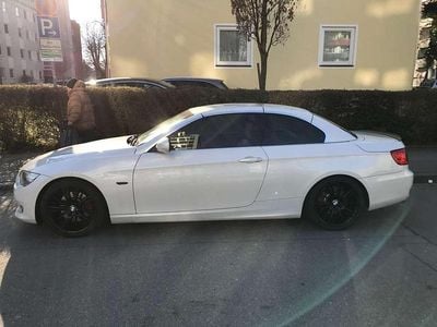 Gebraucht BMW 325 Cabriolet 218 PS (160 kW) 2011 Weiß Cabrio