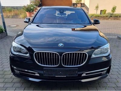 BMW 750