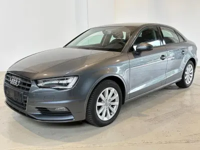 Gebraucht Audi A3 Attraction 125 PS (91 kW) 2016 Grau Limousine