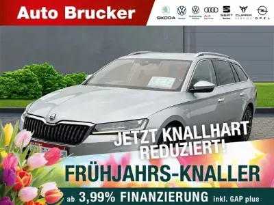 Gebraucht Skoda Superb LAURIN & KLEMENT 150 PS (110 kW) 2022 Silber Kombi
