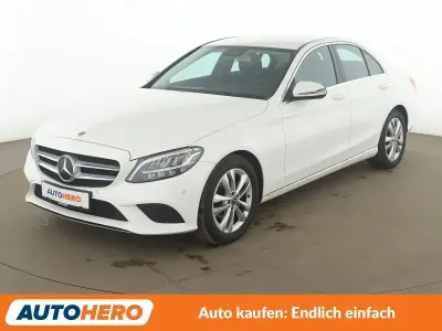 Gebraucht Mercedes C180 Avantgarde 156 PS (114 kW) 2019 Weiß Limousine