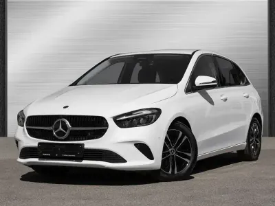 Gebraucht Mercedes B200 Progressive 163 PS (119 kW) 2025 Weiß Van / Kleinbus