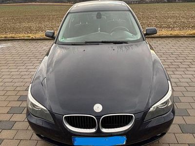 Gebraucht BMW 520 Sport Line 163 PS (119 kW) 2005 Blau Limousine
