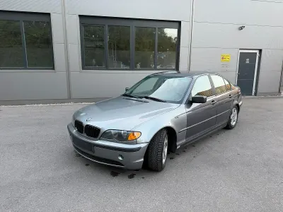 Gebraucht BMW 320 170 PS (125 kW) 2004 Silber Limousine