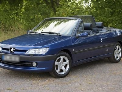 Gebraucht Peugeot 306 Cabriolet Platinum 110 PS (80 kW) 2001 Blau Cabrio