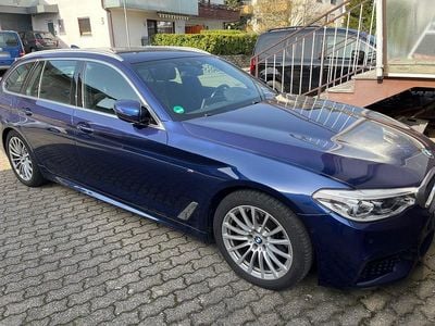 Gebraucht BMW 520 M Sport 180 PS (132 kW) 2018 Blau Kombi