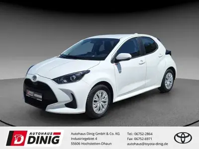 Gebraucht Toyota Yaris Comfort 116 PS (85 kW) 2024 Super white Kleinwagen