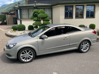 Gebraucht Opel Astra 105 PS (77 kW) 2006 Grau Cabrio