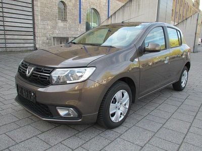 Gebraucht Dacia Sandero Lauréate 73 PS (53 kW) 2017 Braun Kleinwagen
