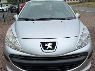 Gebraucht Peugeot 207 Filou 73 PS (53 kW) 2007 Grau Limousine