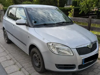 Gebraucht Skoda Fabia 60 PS (44 kW) 2008 Silber Kleinwagen