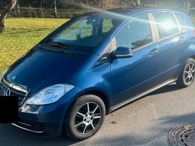 Gebraucht Mercedes A150 95 PS (69 kW) 2009 Blau Kleinwagen
