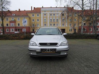 Usata Opel Astra 75 CV (55 kW) 1998 Argento Berlina