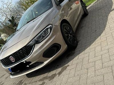 Gebraucht Fiat Tipo 95 PS (69 kW) 2020 Beige Kombi