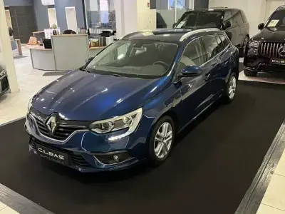Occasion Renault Mégane IV Business 116 ch (85 kW) 2020 Bleue Berline