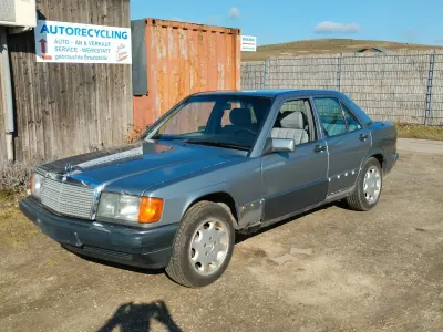 Gebraucht Mercedes 190 122 PS (89 kW) 1992 Grau Limousine
