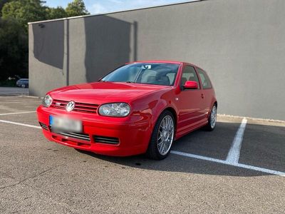 Rot Gebraucht 2002 VW Golf IV GTI Kleinwagen | 10.500 €