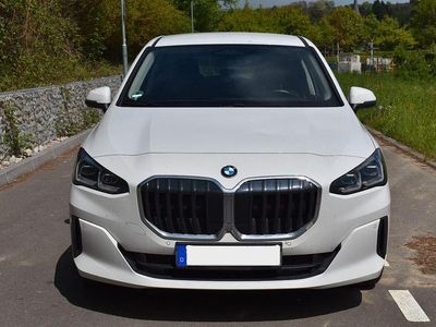 Gebraucht BMW 216 Active Tourer 122 PS (89 kW) 2024 Weiß Van / Kleinbus